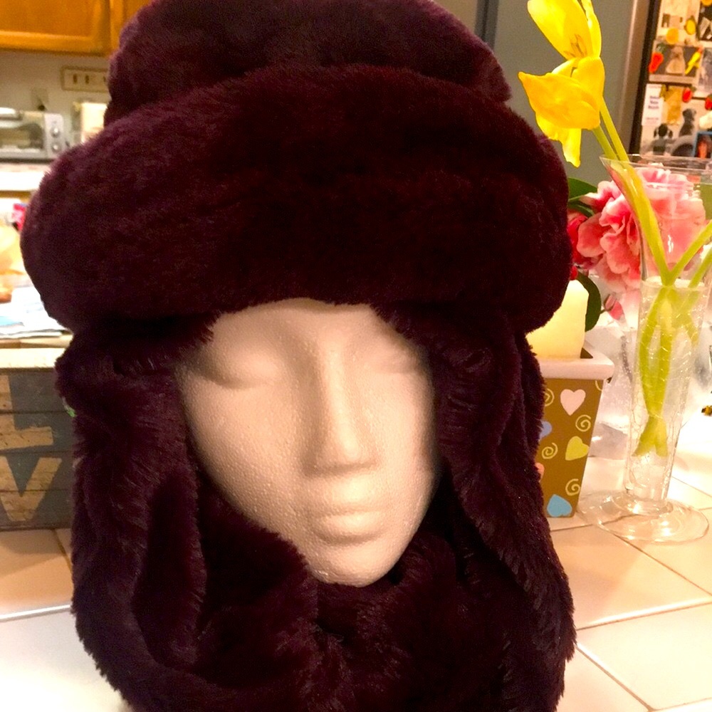 SET- Purple/Plum Faux Fur Hat & Infinity Scarf - Picture 4 of 15